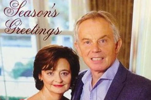 Cựu thủ tướng Anh Tony Blair và tấm thiệp Giáng sinh lạ lùng