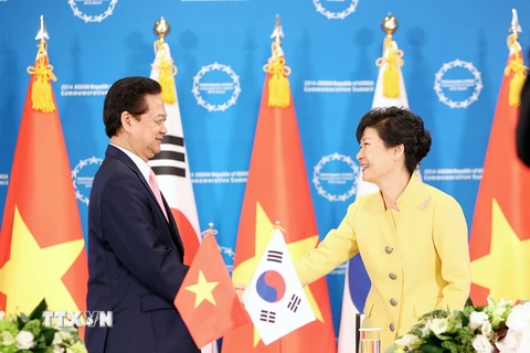 [Photo] Hoạt động của Thủ tướng Nguyễn Tấn Dũng tại Busan, Hàn Quốc