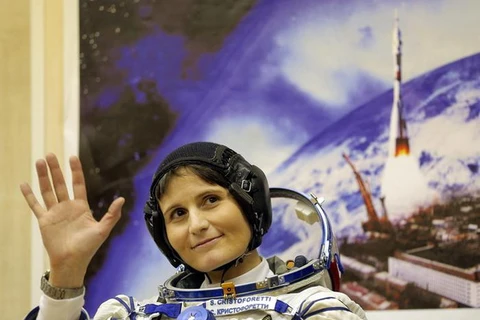 Nữ phi hành gia Italy miêu tả Trạm không gian qua Twitter
