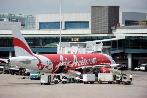Thêm một máy bay của AirAsia gặp trục trặc ở Philippines 