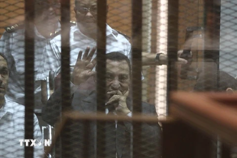 Tòa án Ai Cập ra lệnh xét xử lại cựu Tổng thống Mubarak 