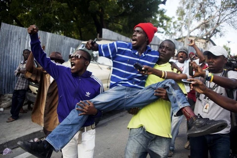 Haiti: Người dân xuống đường biểu tình phản đối giá xăng dầu cao