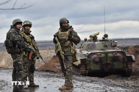 Quốc hội Ukraine thông qua luật cho phép chỉ huy bắn tại chỗ 