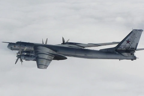 Máy bay ném bom Nga bay qua không phận do Ireland kiểm soát