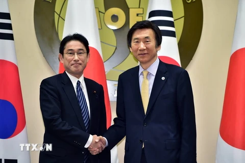 Hàn Quốc và Nhật Bản nhất trí giảm leo thang căng thẳng 