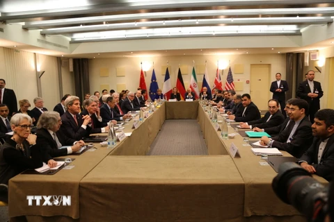 Ngoại trưởng Nga rời cuộc đàm phán về vấn đề hạt nhân Iran 