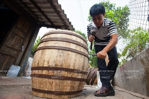 [Photo] Khám phá bí quyết làm trống của làng nghề Bình An