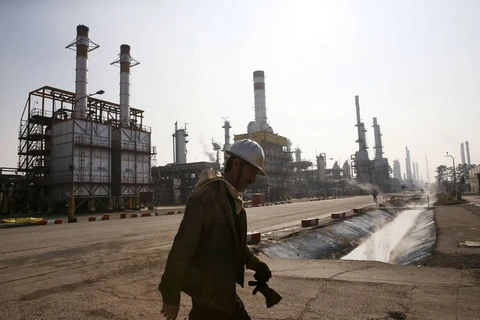Doanh nghiệp lọc dầu Ấn Độ tìm kiếm cơ hội hợp tác với tới Iran 