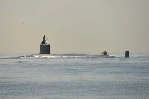 Quân đội Phần Lan bắn cảnh cáo vật thể lạ nghi là tàu ngầm