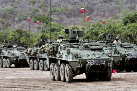Những xe quân sự mà chính phủ Colombia dự định gửi đến khu vực sát biên giới Venezuela. (Ảnh: Archivo)