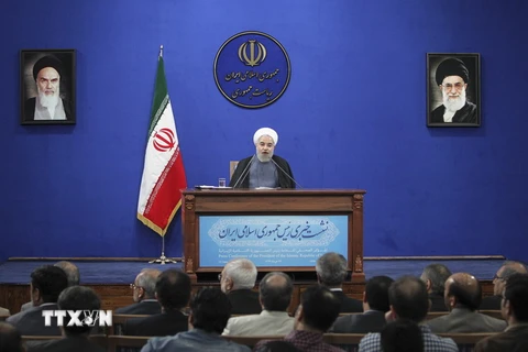 Tổng thống Iran Hassan Rouhani (ảnh) tuyên bố nước này nghiêm túc trong các cuộc đàm phán với nhóm P5+1. (Ảnh: THX/TTXVN)