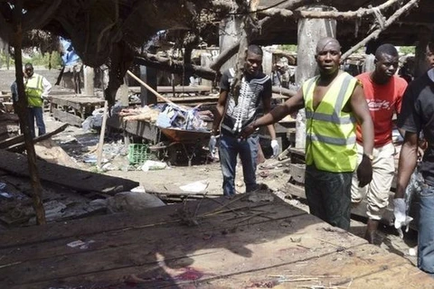 Hiện trường vụ đánh bom thảm khốc ở Maiduguri, Nigeria. (Ảnh: BBC)