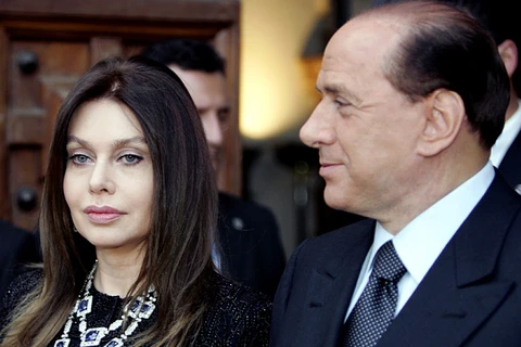 Cựu Thủ tướng Italy Silvio Berlusconi cùng vợ cũ Veronica Lario. (Ảnh: Getty Images)