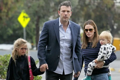 Ben Affleck và Jennifer Garner chính thức tuyên bố ly hôn. (Ảnh: growingyourbaby.com)