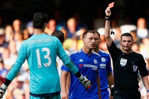 Chelsea có trận ra quân thất vọng khi bị Swansea cầm hòa 2-2 ngay trên sân nhà. (Ảnh: Getty Images) 