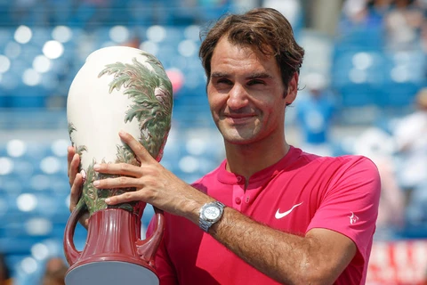 Roger Federer đánh bại Novak Djokovic để giành chức vô địch Cincinnati Masters lần thứ 7. (Ảnh: AP)