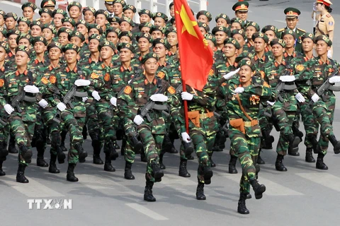 Lực lượng đặc nhiệm quân đội tham gia diễu binh. (Ảnh: TTXVN)