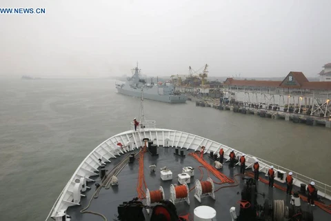 Biên đội tàu của Hải quân Trung Quốc tại cảng Klang của Malaysia. (Ảnh: Xinhua)