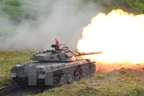 Xe tăng của Lực lượng phòng vệ Nhật Bản tham gia tập trận ngày 18/8. (Nguồn: AFP/TTXVN)