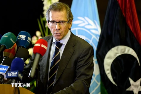 Đặc phái viên LHQ về vấn đề Libya Bernardino Leon trong cuộc họp báo tại vòng đàm phán mới giữa các phái xung đột ở Libya, ngày 12/9. (Ảnh: AFP/ TTXVN)