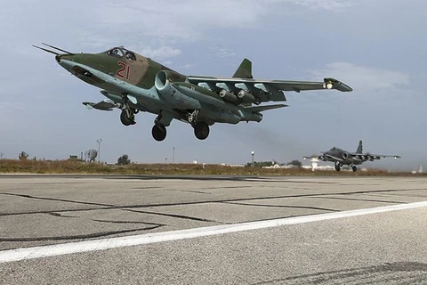 Máy bay chiến đấu Su-25 xuất kích từ căn cứ Hmeymim. (Nguồn: RT)