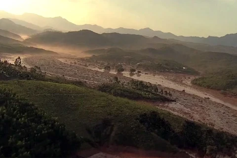 Brazil: Cả thị trấn bị chôn vùi dưới bùn sau trận lụt kinh hoàng