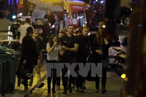 Đêm kinh hoàng ở Paris sau các vụ tấn công khủng bố, (Ảnh: AFP/TTXVN)