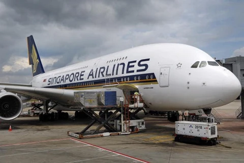 [Video] Máy bay của Hàng không Singapore bị dọa đánh bom