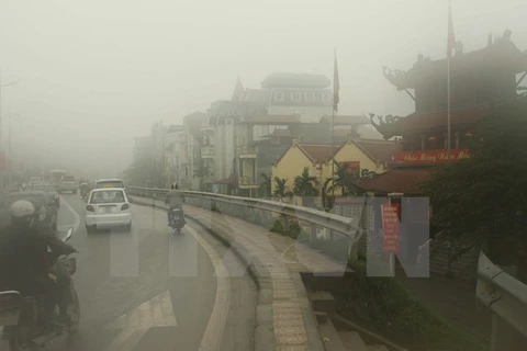 [Video] Sương mù dày đặc che phủ tuyến Quốc lộ 6 đoạn qua Sơn La
