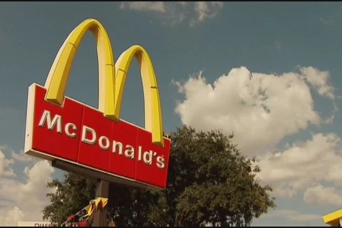McDonald’s mở liên tiếp hai nhà hàng mới trong dịp lễ Giáng sinh