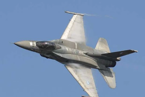 Máy bay chiến đấu F-16. (Ảnh: Wikipedia)
