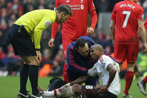 Ashley Young dính chấn thương trong trận đấu với Liverpool tuần trước. (Nguồn: Man Utd)