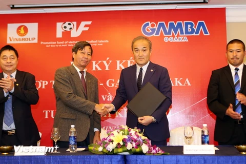 PVF chính thức ký kết Hợp tác toàn diện cùng CLB Gamba Osaka của Nhật Bản. (Ảnh: Anh Tuấn/Vietnam+)