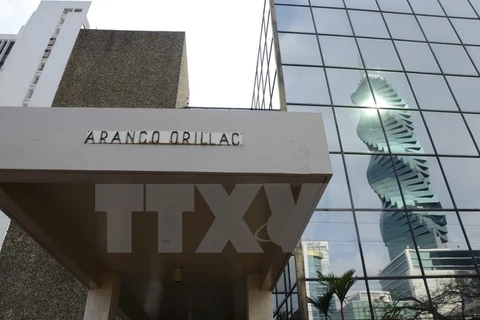Tòa nhà trụ sở của Công ty luật thiên đường trốn thuế Mossack Fonseca tại thành phố Panama City ngày 3/4. (Nguồn: AFP/TTXVN)