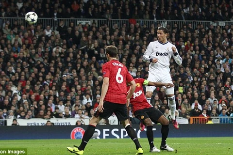Pepe vượt mặt Ronaldo trong buổi tập của đội tuyển Bồ Đào Nha