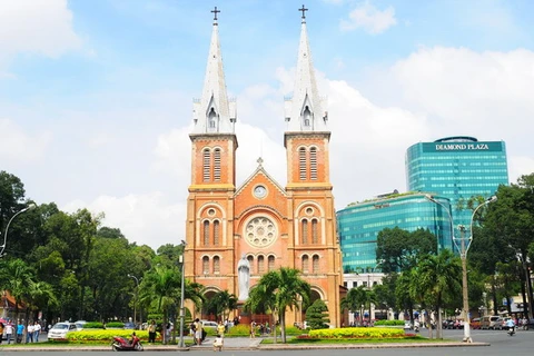 [News Game] Tìm hiểu thông tin về Nhà thờ Đức bà Sài Gòn