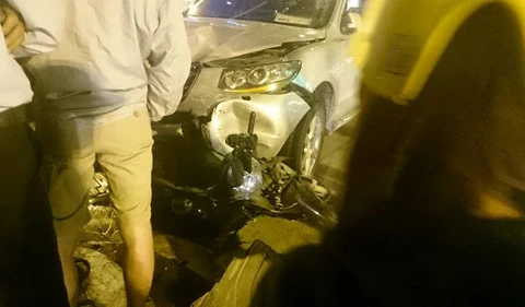 Hà Nội: Hai ôtô truy đuổi nhau trên đường gây ra hàng loạt vụ tai nạn