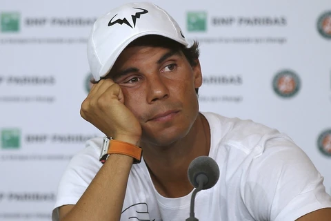 Nadal buồn bã khi phải nói lời chia tay Roland Garros 2016. (Nguồn: AP)