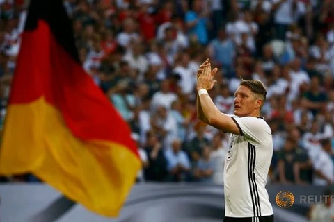 Bastian Schweinsteiger trở lại sau thời gian dài chấn thương. (Nguồn: Reuters)