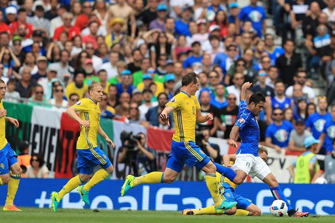 Màu Thiên Thanh lác đác trên khán đài dù đội tuyển Italy thi đấu. (Nguồn: Reuters)