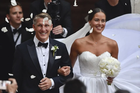 Đám cưới lãng mạn của Schweinsteiger và người đẹp Ivanovic