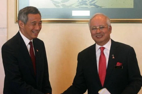 Thủ tướng Lý Hiển Long và người đồng cấp Malaysia Najib Razak. (Nguồn: thestar)