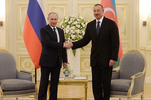 Tổng thống Nga Vladimir Putin và người đồng cấp Azerbaijan Ilham Aliyev. (Nguồn: tass.ru)