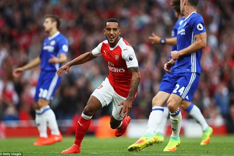 Theo Walcott ghi bàn giúp Arsenal đánh bại Chelsea. (Nguồn: Getty Images)