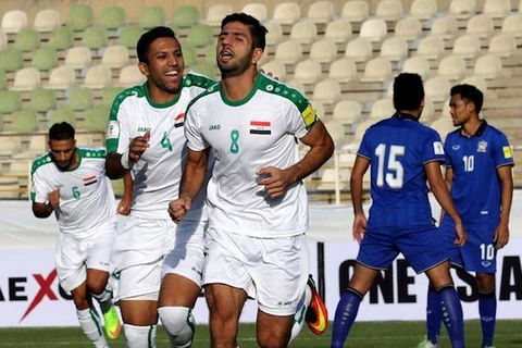 Mohannad Abdul-Raheem (số 8) ghi cả 4 bàn cho Iraq. (Nguồn: Getty Images)
