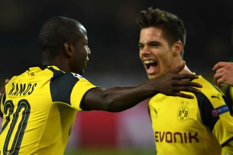 Ramos (trái) đưa Dortmund vào vòng knock-out Champions League. (Nguồn: Getty Images)