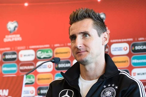 Miroslav Klose xuất hiện trong vai trò mới ở tuyển Đức. (Nguồn: Dfb.de)