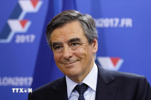 Cựu Thủ tướng Pháp François Fillon sau cuộc bầu cử sơ bộ vòng một tại Paris ngày 20/11. (Nguồn: EPA/TTXVN)