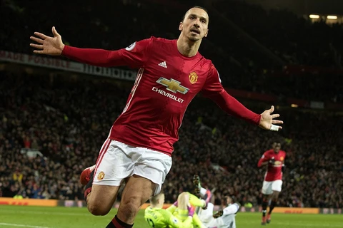 Ibrahimovic góp công trong cả ba bàn thắng của Manchester United. (Nguồn: Daily Mail)