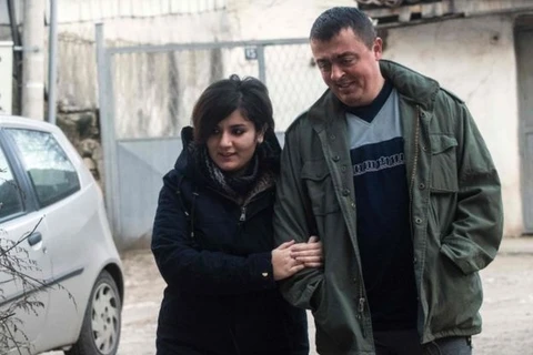 Noora Arkavazi đã đồng ý trở thành vợ của Bobi Dodevski sau 10 lần được nghe lời cầu hôn. (Nguồn: AFP)